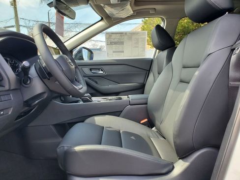 New 2026 Nissan Rogue SV AWD/4WD image 16