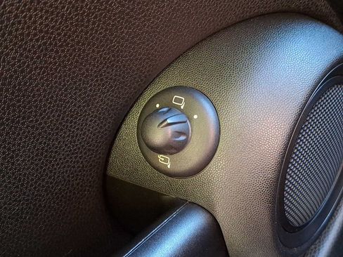 Used 2011 MINI Cooper Clubman FWD image 21