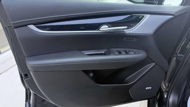 Certified 2025 Cadillac XT5 Premium Luxury w/ Technology Package AWD/4WD image 47