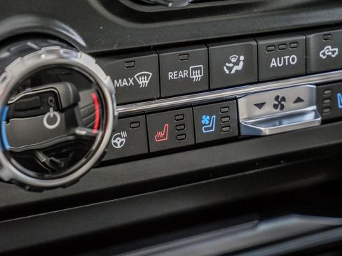 New 2026 Ford F250 Platinum image 36