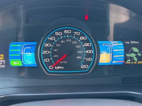Used 2010 Ford Fusion Hybrid FWD image 21