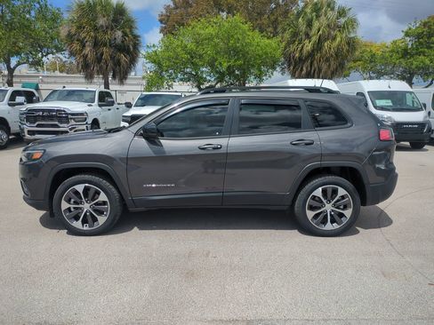 Used 2022 Jeep Cherokee Limited w/ Elite Package AWD/4WD image 9