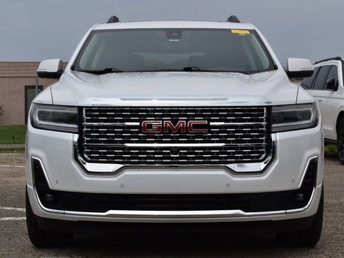 Used 2020 GMC Acadia Denali w/ Technology Package image 2