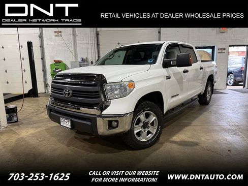 Used 2015 Toyota Tundra SR5 w/ SR5 Upgrade Package image 1