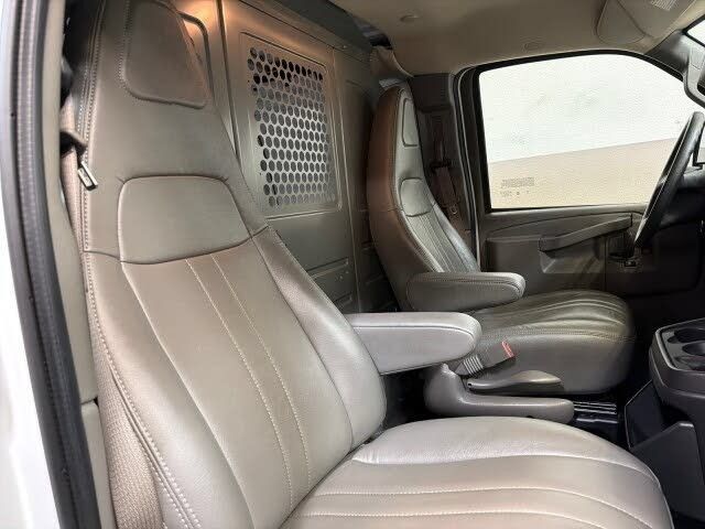 Used 2022 Chevrolet Express 2500 w/ Driver Convenience Package RWD image 44