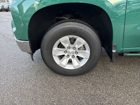 Used 2024 Chevrolet Silverado 1500 LT image 22