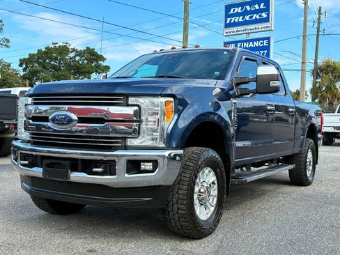 Used 2017 Ford F250 Lariat w/ Lariat Ultimate Package AWD/4WD image 1