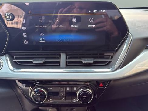 New 2026 Chevrolet Trax LT w/ Driver Confidence Package FWD image 21