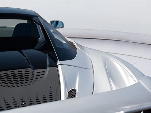 New 2025 McLaren 750S Spider image 48