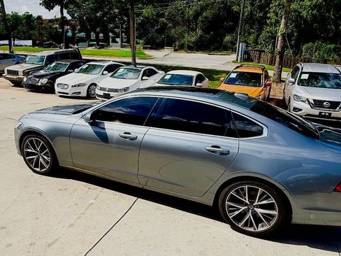 Used 2018 Volvo S90 T5 Momentum FWD image 14