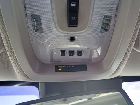 Used 2016 Chevrolet Equinox LTZ w/ Enhanced Convenience Package AWD/4WD image 27