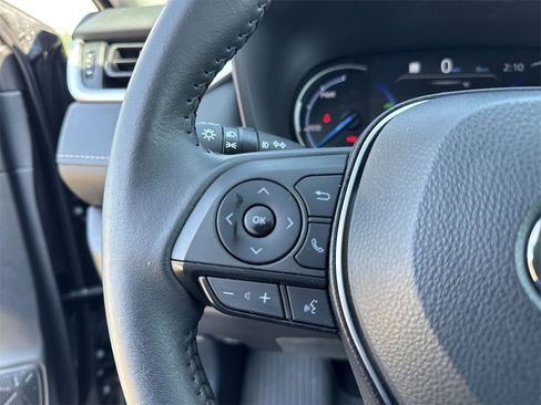 Used 2025 Toyota RAV4 XLE Premium image 17