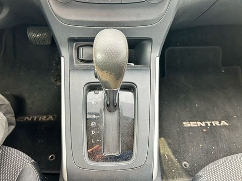 Used 2017 Nissan Sentra S image 26