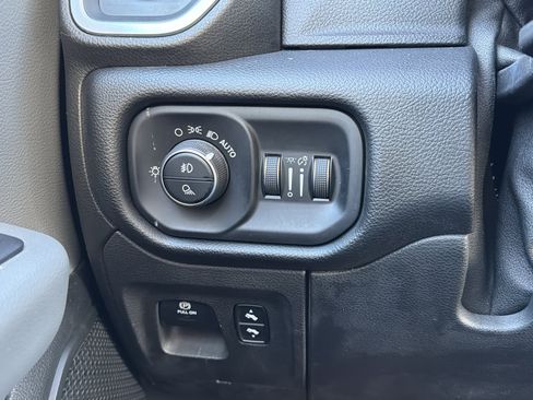Used 2019 RAM 1500 Big Horn image 22