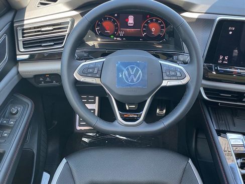 New 2026 Volkswagen Atlas Peak Edition AWD/4WD image 5