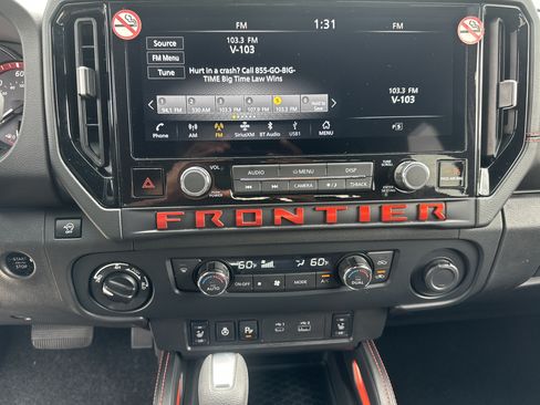 Used 2026 Nissan Frontier PRO-4X AWD/4WD image 28