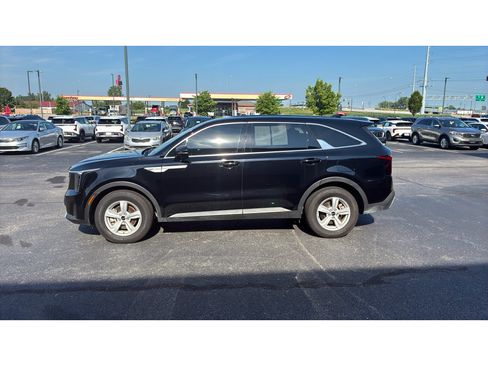 Used 2026 Kia Sorento LX FWD image 3