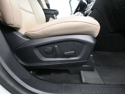 Used 2022 Ford Explorer XLT AWD/4WD image 51