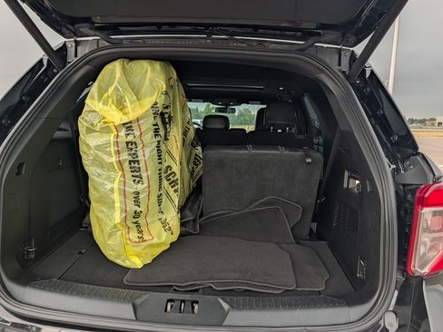 Used 2020 Ford Explorer Limited AWD/4WD image 18