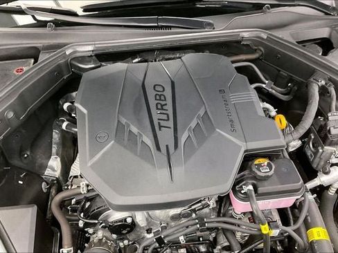 Used 2025 Genesis G70 2.5T image 29