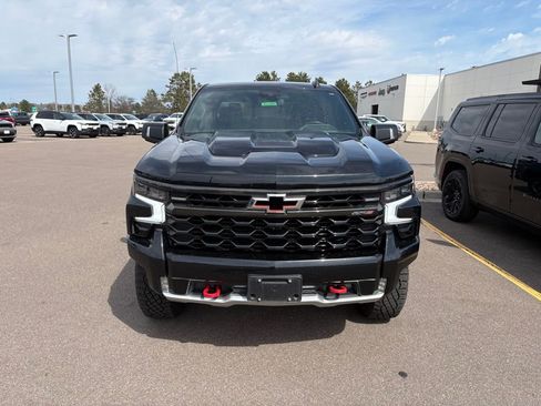 Used 2022 Chevrolet Silverado 1500 ZR2 AWD/4WD image 5