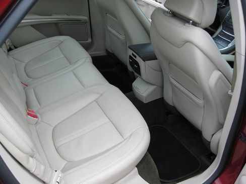 Used 2016 Lincoln MKZ Hybrid With Sunroof w/ Equipment Group 600A Reserve image 28