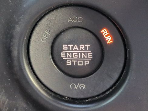 Used 2022 Jeep Gladiator Sport AWD/4WD image 26