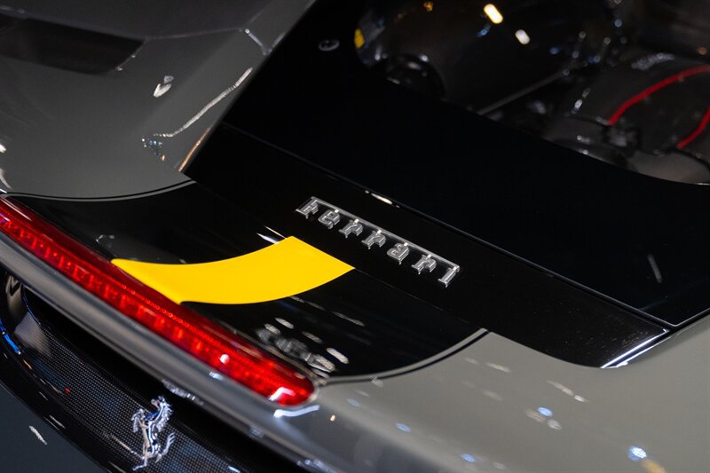 Used 2019 Ferrari 488 Pista Coupe RWD image 43