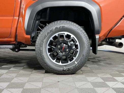 New 2025 Toyota Tacoma TRD Off-Road image 19