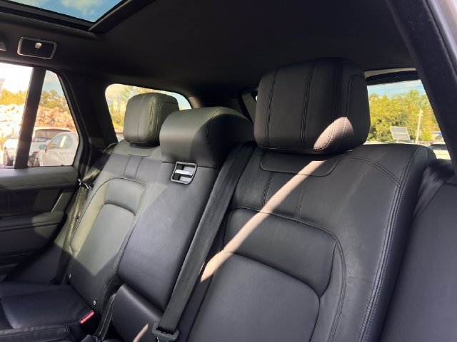 Used 2021 Land Rover Range Rover AWD/4WD image 18