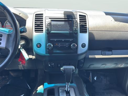Used 2013 Nissan Xterra PRO-4X AWD/4WD image 16