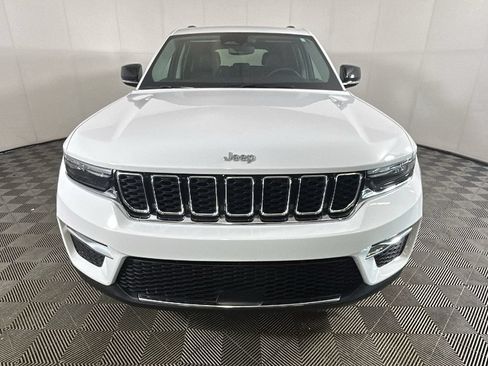 Used 2023 Jeep Grand Cherokee Limited AWD/4WD image 8