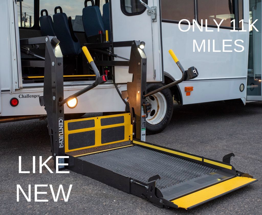 Used 2014 Ford E-350 and Econoline 350 Super Duty RWD image 1