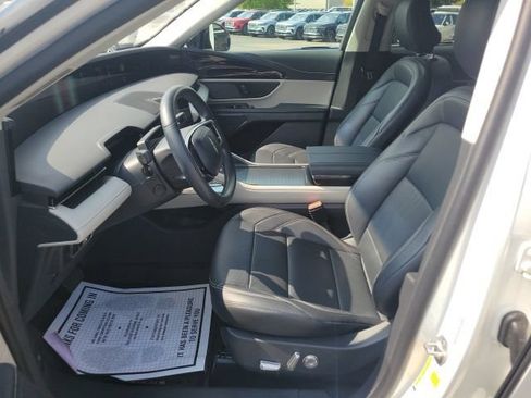 Certified 2024 Lincoln Nautilus Premier AWD/4WD image 4
