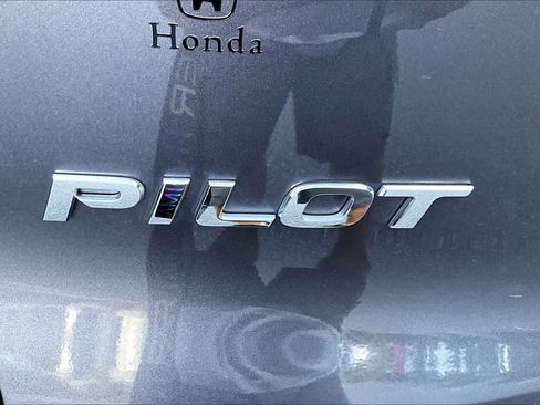 Used 2021 Honda Pilot EX-L image 10