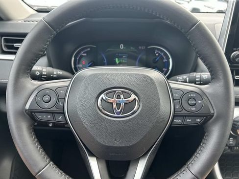 Used 2025 Toyota RAV4 XLE Premium w/ Weather Package AWD/4WD image 30
