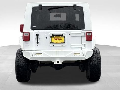 Used 2017 Jeep Wrangler Sport image 5