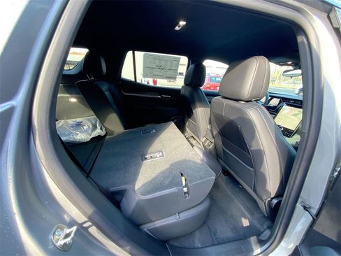 New 2026 GMC Terrain AT4 w/ LPO, Floor Liner Package image 29