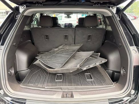 Certified 2024 Chevrolet Blazer LT w/ Convenience Package FWD image 22