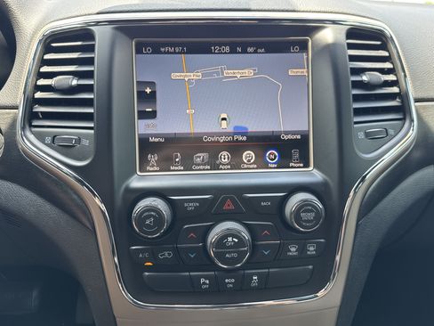 Used 2015 Jeep Grand Cherokee Altitude AWD/4WD image 12