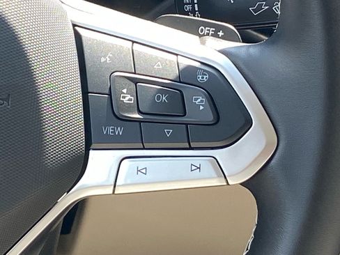 Certified 2026 Volkswagen Atlas SE w/ Panoramic Sunroof Package FWD image 7