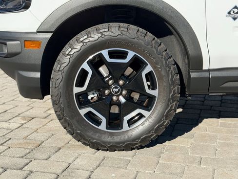 Used 2022 Ford Bronco Sport Outer Banks w/ Tech Package image 12