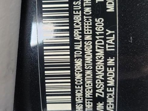 Used 2021 Alfa Romeo Stelvio Ti w/ Nero Edizione AWD/4WD image 33