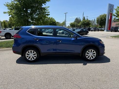 Used 2018 Nissan Rogue S AWD/4WD image 4