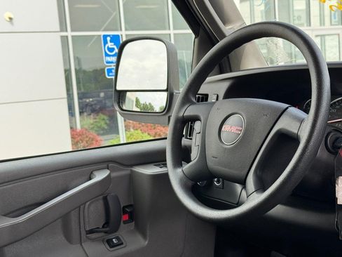 Used 2025 GMC Savana 2500 w/ Driver Convenience Package RWD image 17
