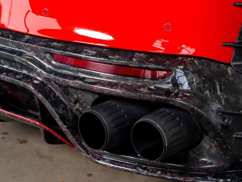 Used 2020 Ferrari 812 Superfast image 41