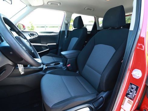 Used 2023 Kia Soul LX w/ LX Technology Package FWD image 23
