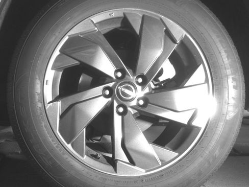 Used 2025 Nissan Rogue SV FWD image 17