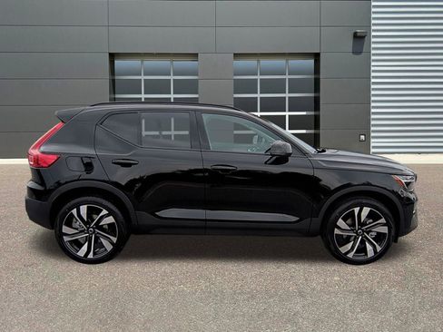 New 2026 Volvo XC40 B5 Plus w/ Protection Package Premier image 8