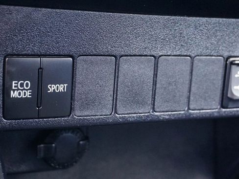 Used 2014 Toyota RAV4 XLE image 22